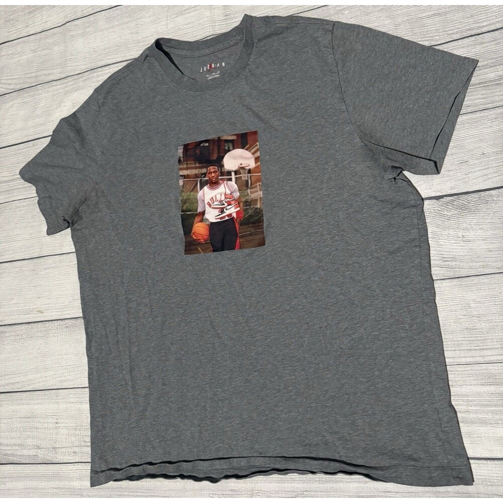 Nike Air Jordan Brand Photo T-Shirt Carbon Heather Mens 2XL HJ2354-091 Defect?